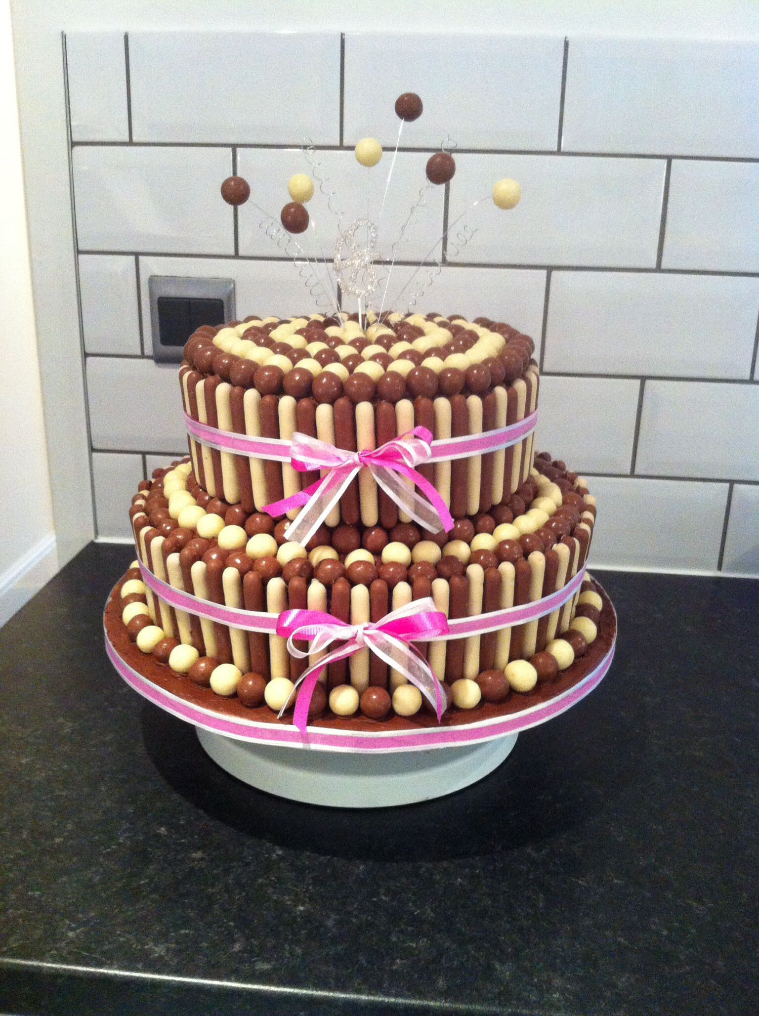 18th Birthday Cake Beautiful Cake Decorating Ideas for 18th Birthday Happy Birthday