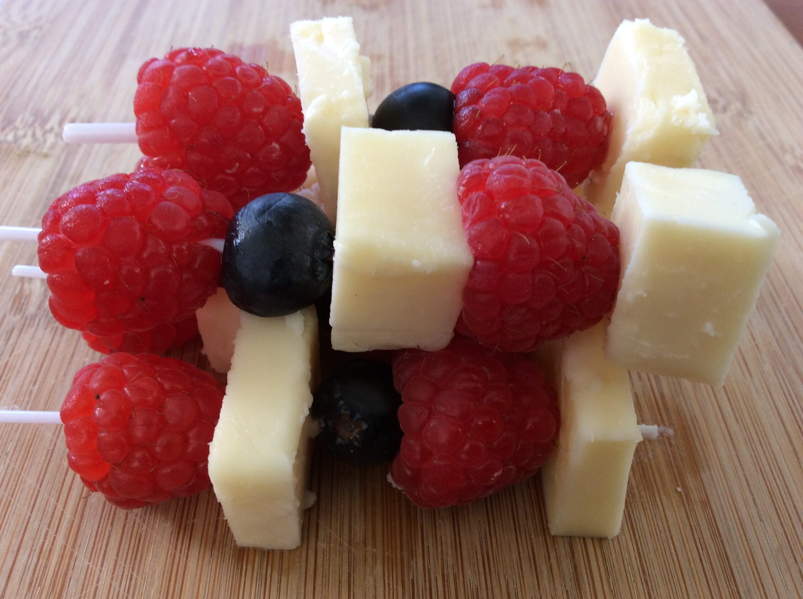 4th Of July Appetizers Beautiful Red White and Blue Berry Cheese Bites – Easy 4th Of July