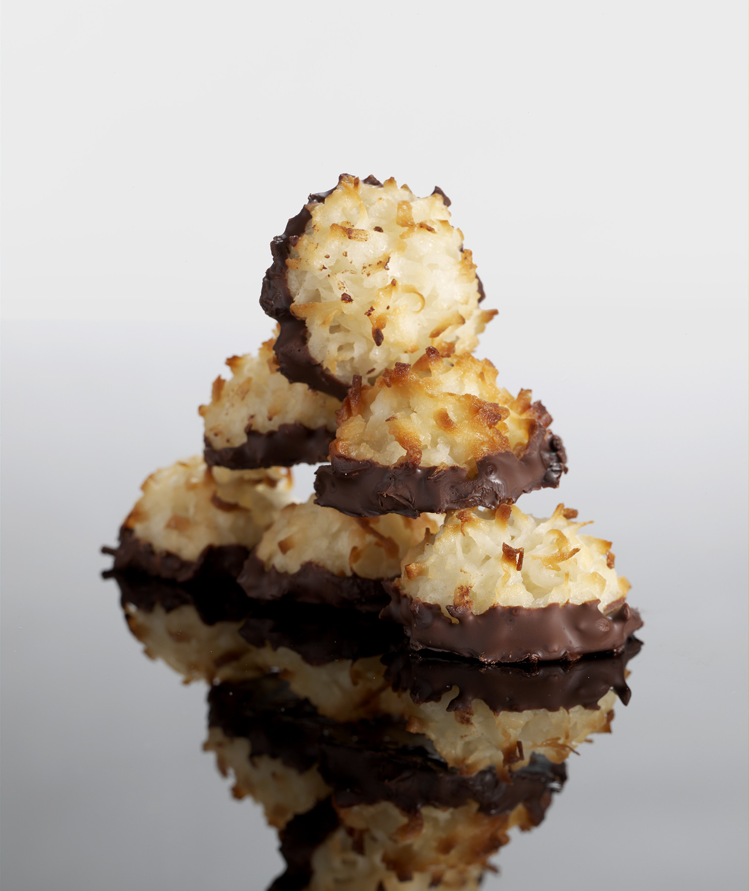 Chocolate Dipped Coconut Macaroons Luxury Chocolate Dipped Coconut Macaroons Recipe
