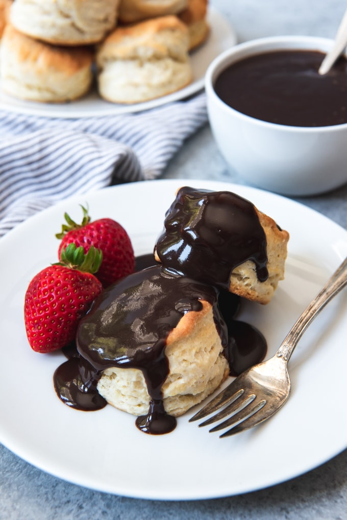 Chocolate Gravy and Biscuit Fresh southern Biscuits and Chocolate Gravy House Of Nash Eats