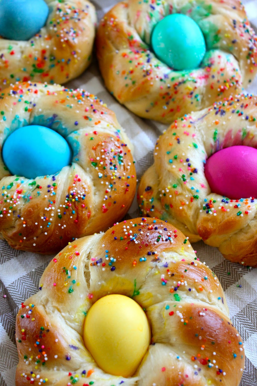Easter Bread with Eggs Beautiful the Cultural Dish Recipe Italian Easter Egg Bread