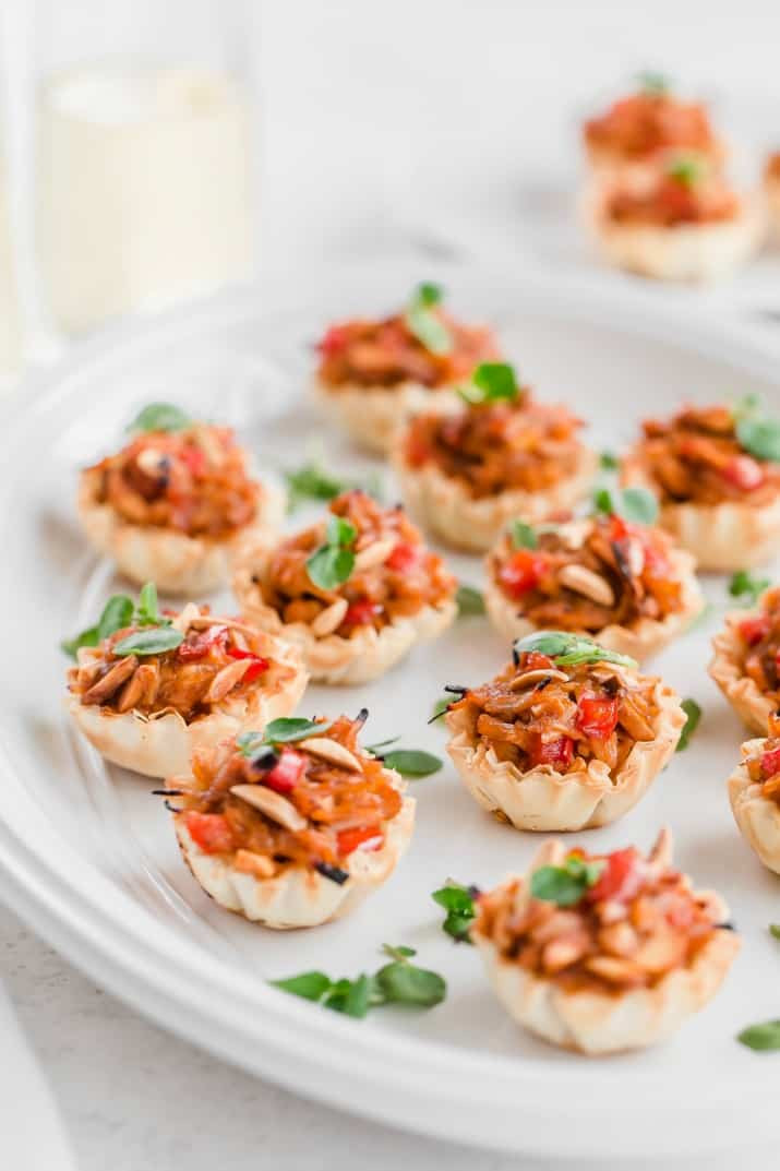 Easy Chicken Appetizers Luxury Easy Chicken Appetizers In Phyllo Cups with Sweet &amp; sour Sauce