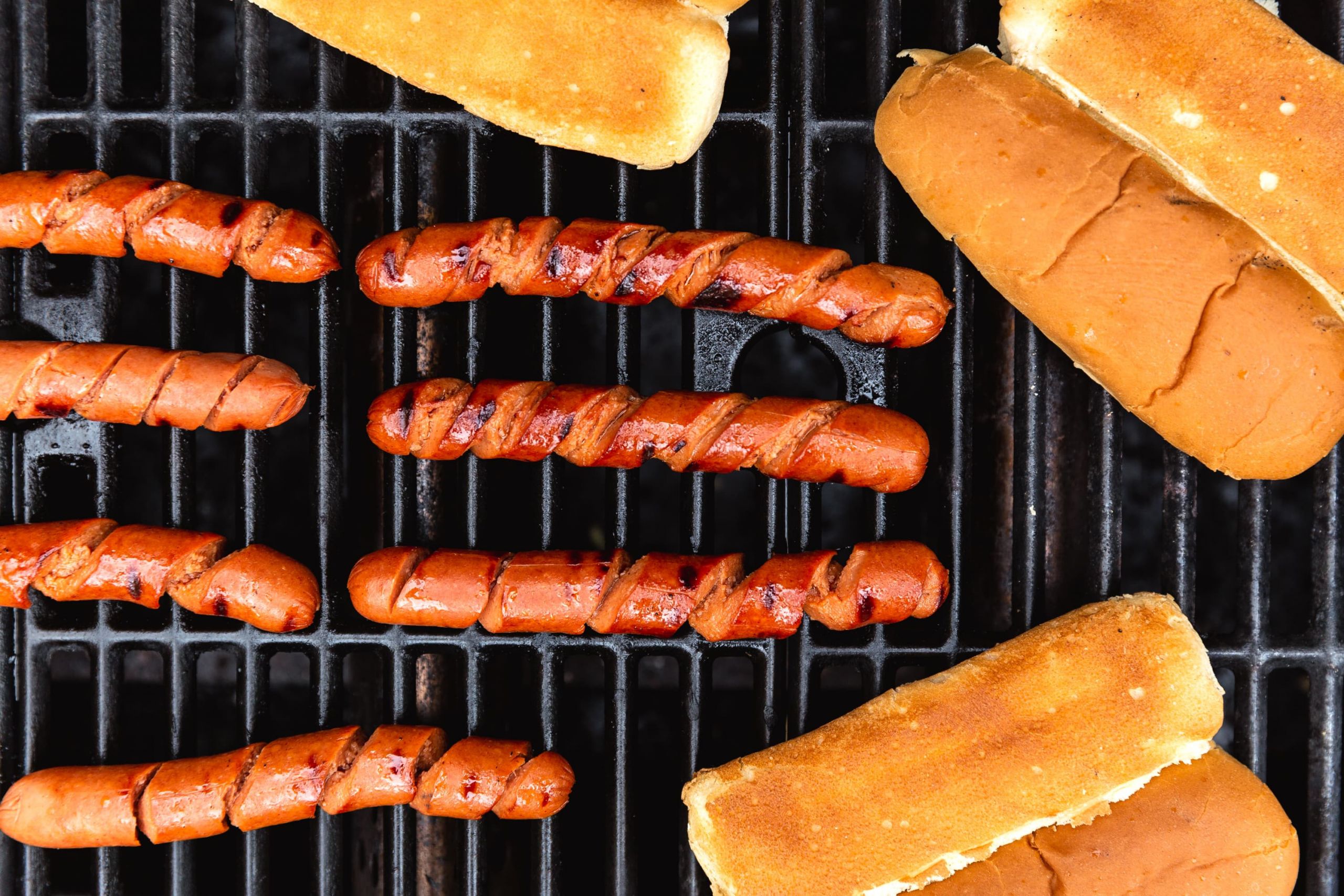 Hot Dogs On Grill Lovely This is the Best Way to Grill Hot Dogs