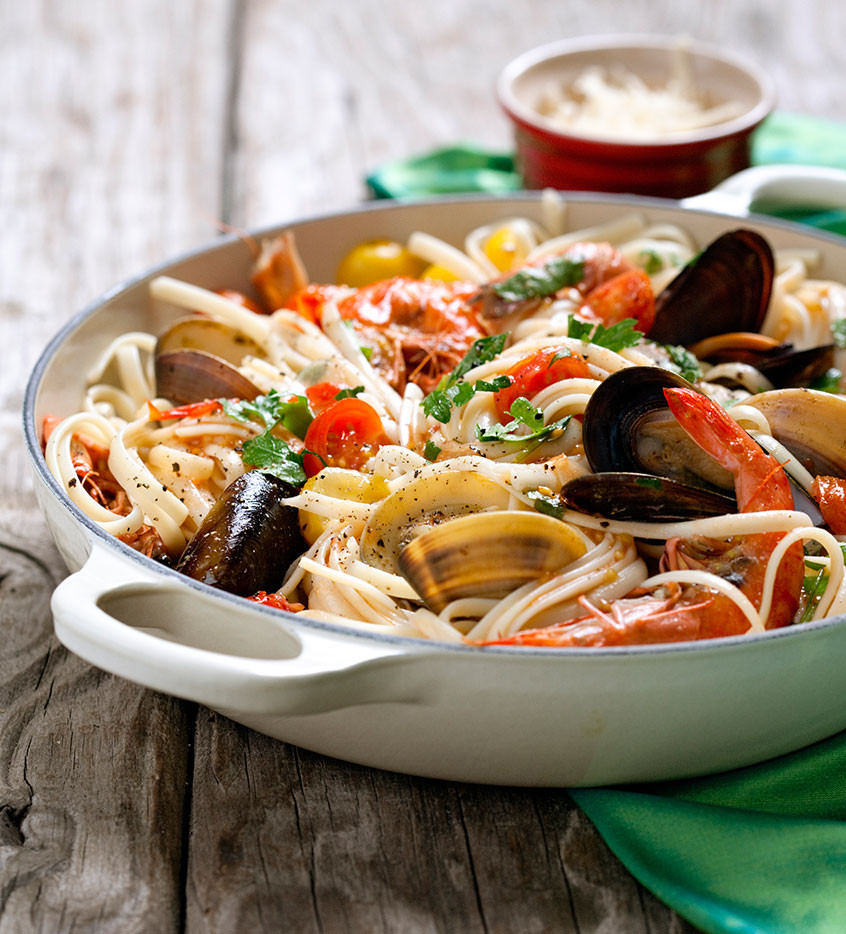 Italian Seafood Pasta Recipes Awesome Italian Seafood Pasta Le Creuset Recipes