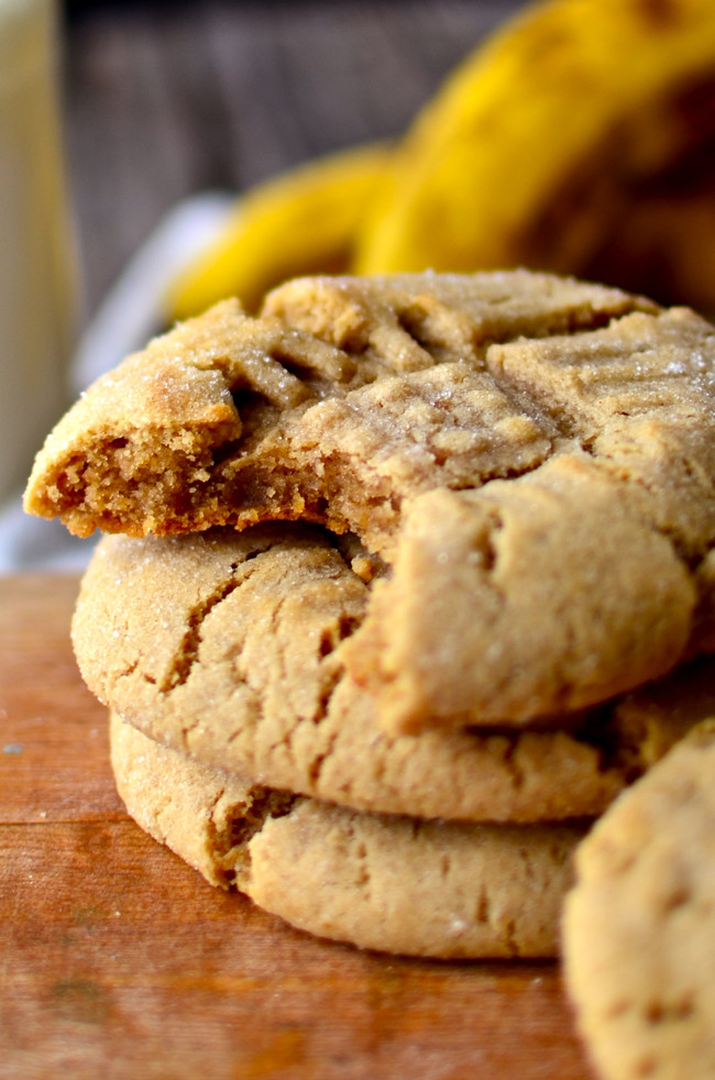 Peanut butter and Banana Cookies New Yammie S Noshery Fat Chewy Peanut butter Banana Cookies