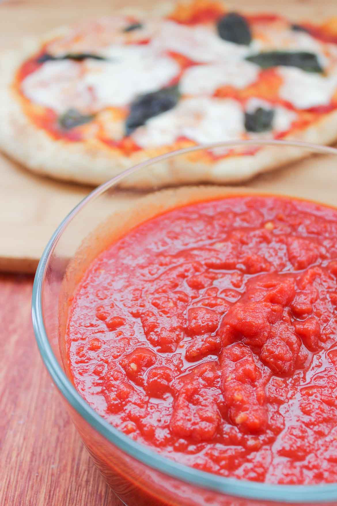 Pizza Sauce with Fresh tomatoes Awesome Homemade Pizza Sauce with Fresh tomatoes